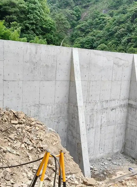 亳州谯城区重力式挡土墙